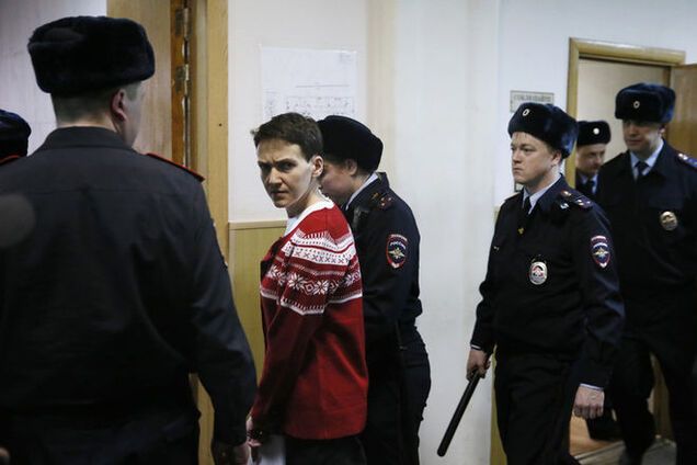 Медики определили сроки выхода Савченко из голодовки