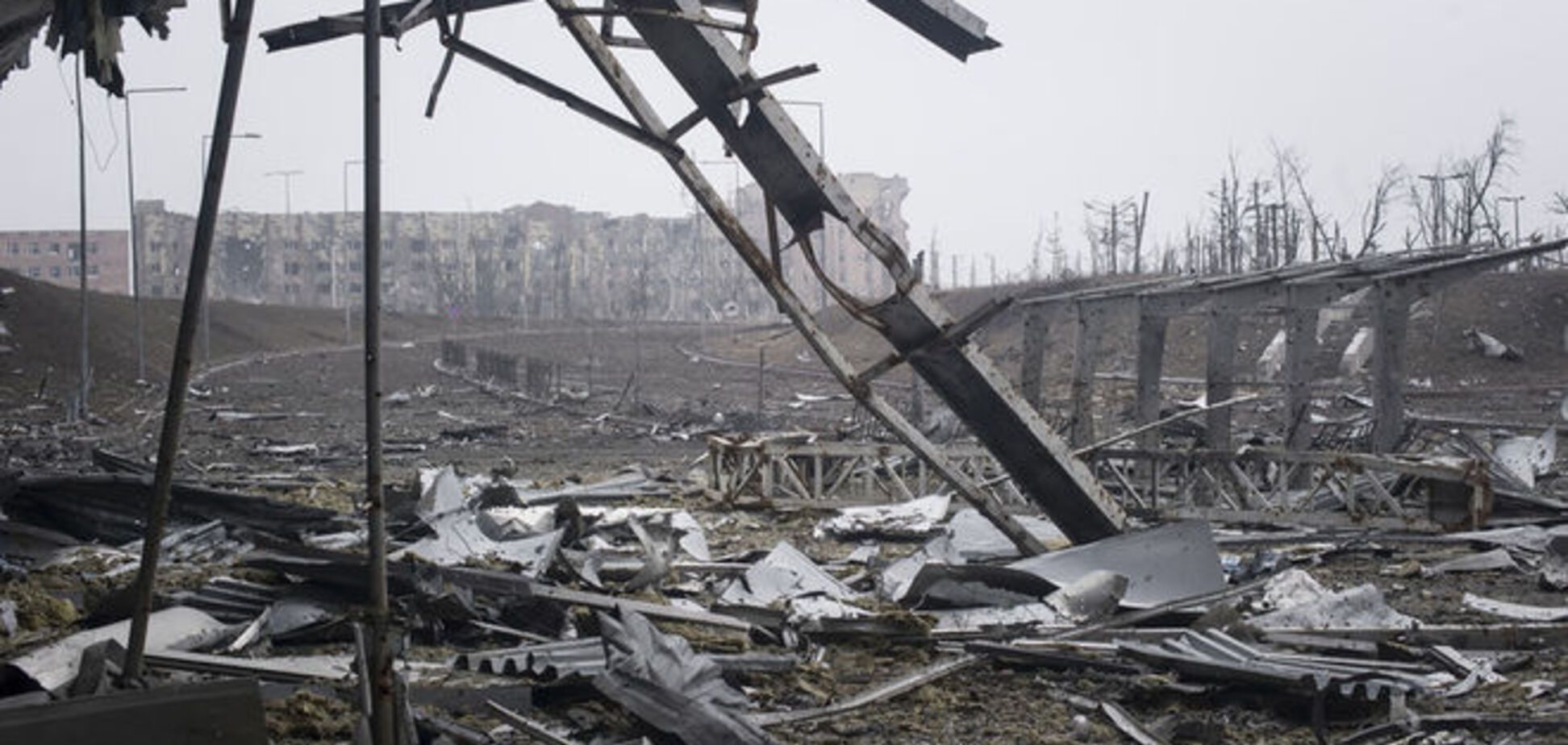 Под завалами донецкого аэропорта находят тела 'киборгов' - ОБСЕ