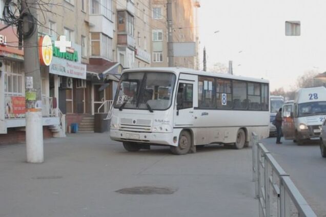 В России водитель маршрутки переехал пассажира из-за замечания