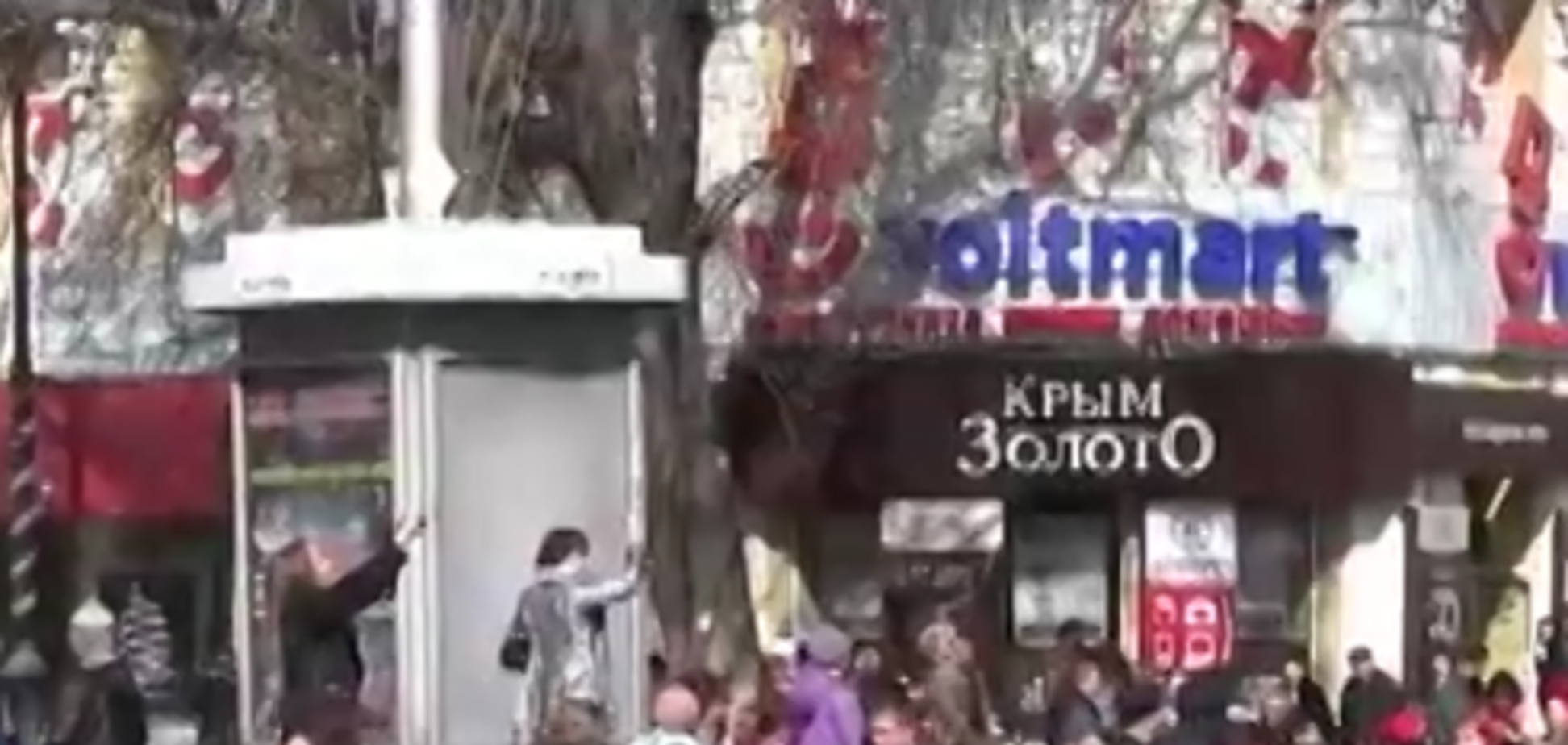 В Крыму детей выгнали на демонстрацию 'радоваться' оккупации полуострова: видеофакт