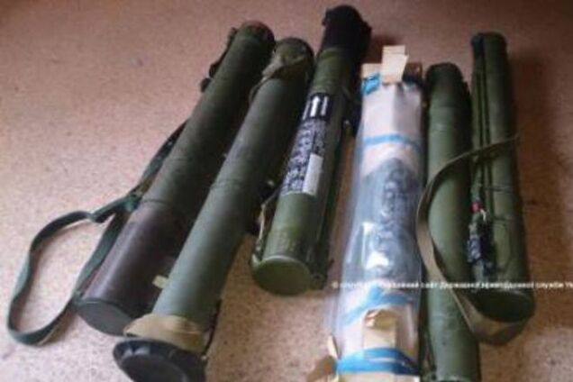 Пограничники нашли тайник с оружием в мариупольском санатории: фотофакт