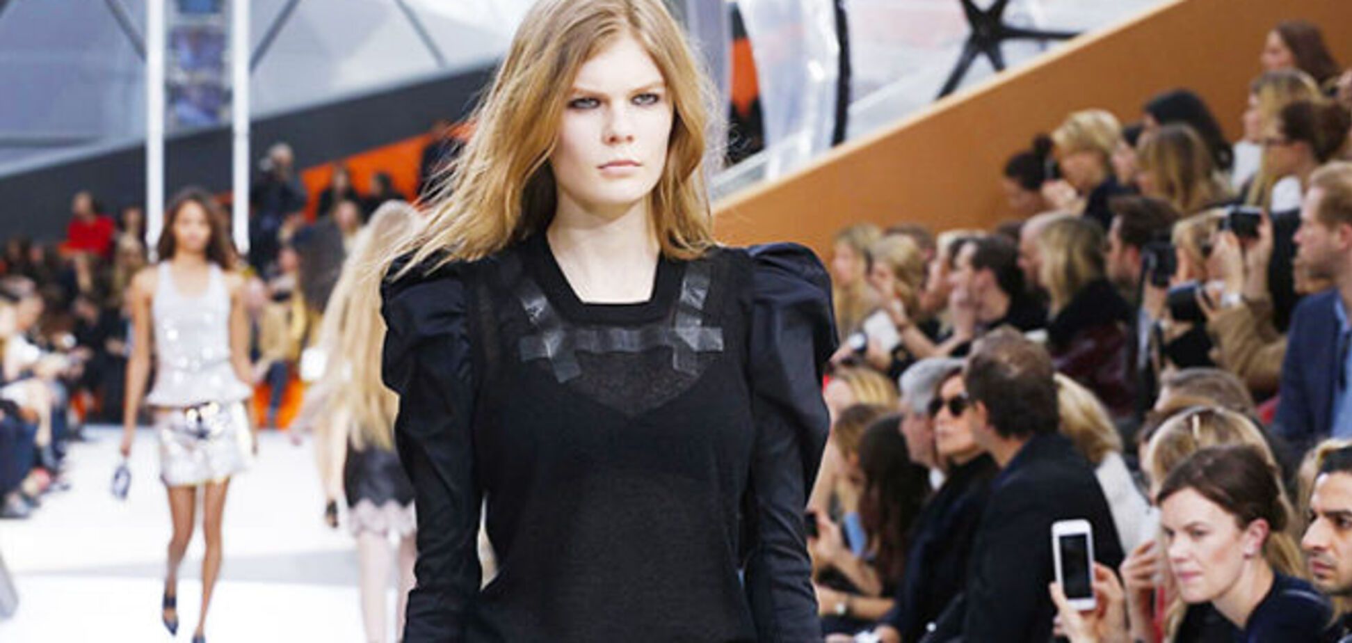 Неделя моды в Париже: показ Louis Vuitton