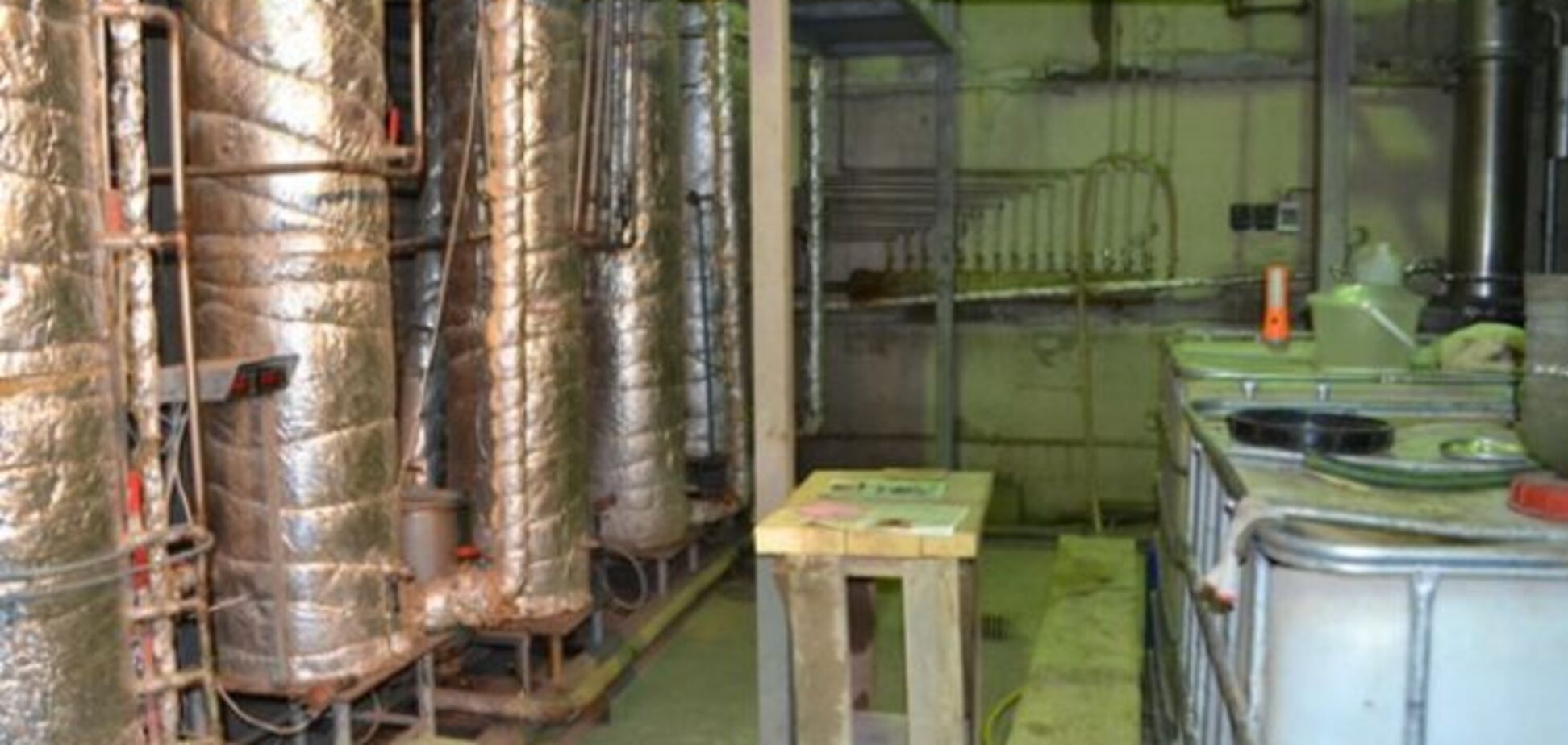 В Краматорске обнаружили подпольный спиртзавод, снабжавший 'ДНР'