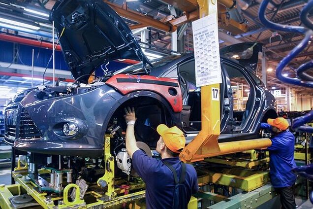 В России резко сократили производство автомобилей