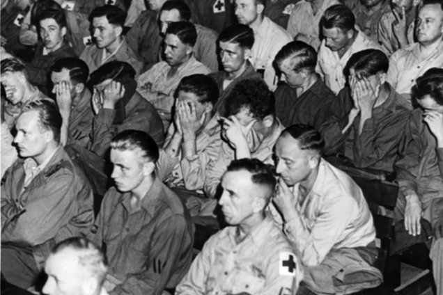 Опубликована подборка впечатляющих фото ХХ века