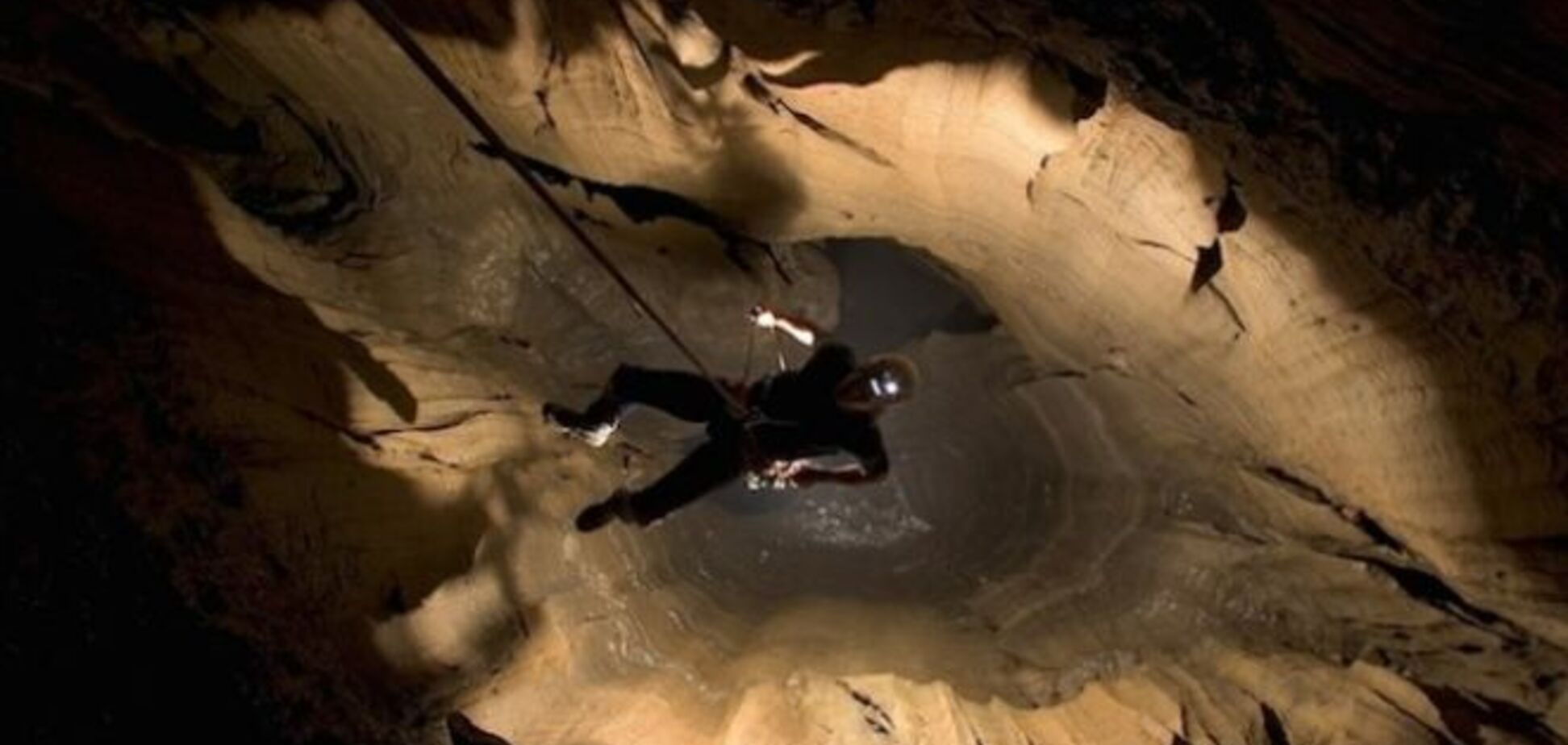 Пугающая пещера Крубера: путешествие в преисподнюю Земли