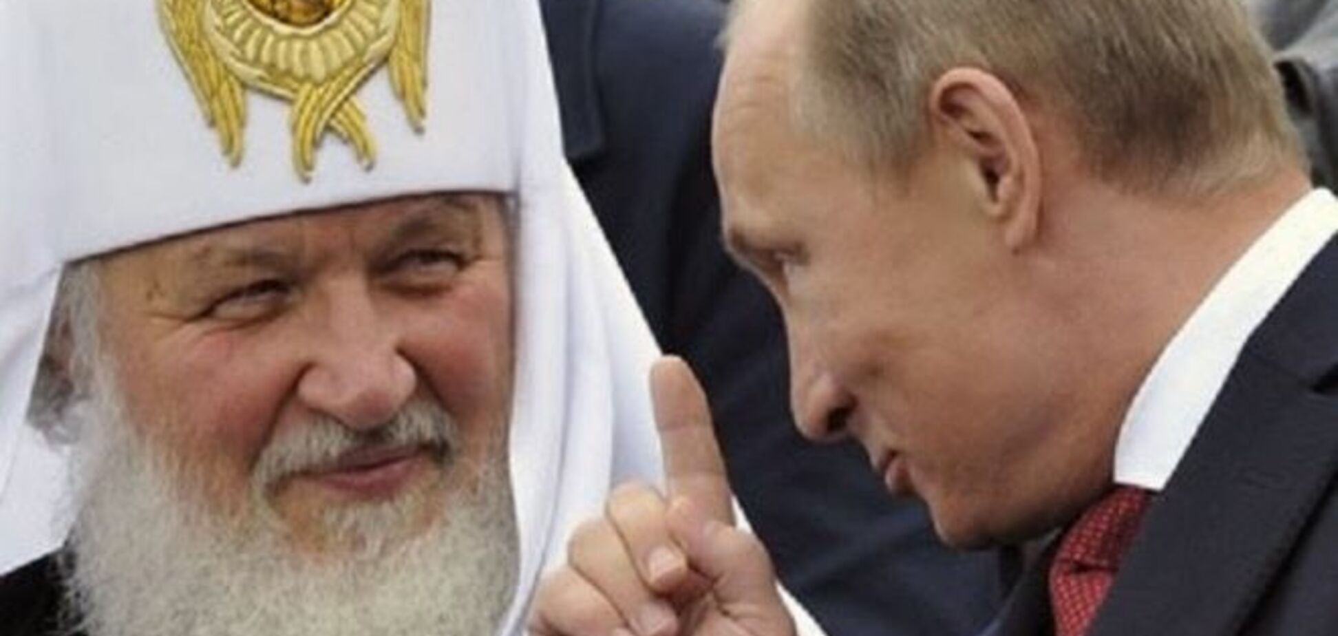 У Росії шоковані зізнанням Путіна: однією рукою хреститься, іншою погладжує ядерну кнопку