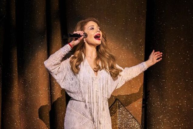 Тина Кароль отдала гонорар от спектакля в Одессе онкобольным детям