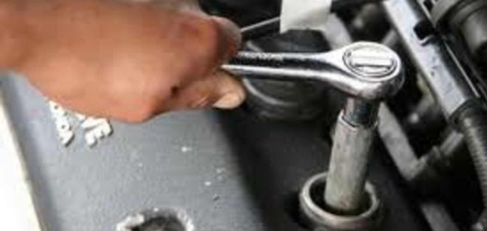 Совет автомобилистам: зачем вовремя менять свечи зажигания