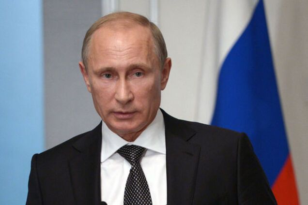 Путин привел в боевую готовность флот и десант