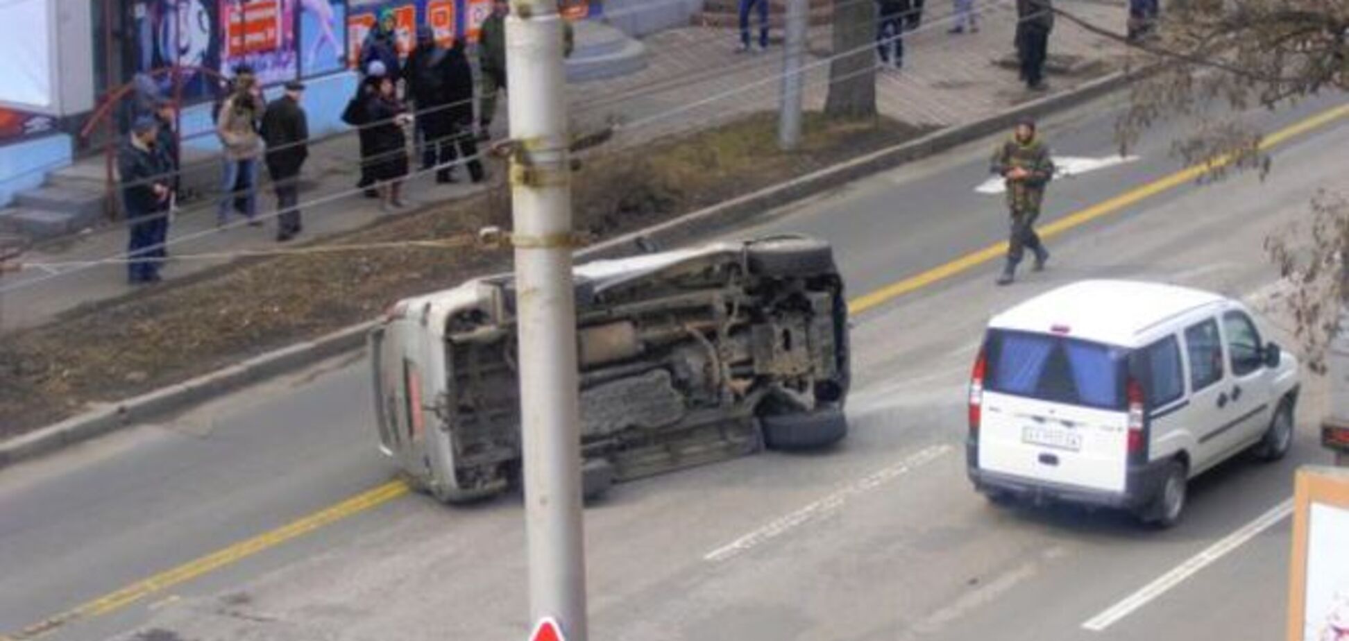 В центре Донецка в ДТП попало авто с боевиками - СМИ