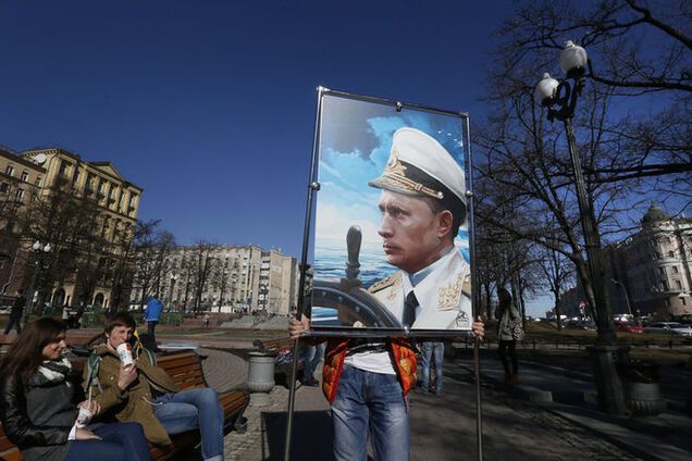 У Росії підняли по тривозі флот і війська ВДВ