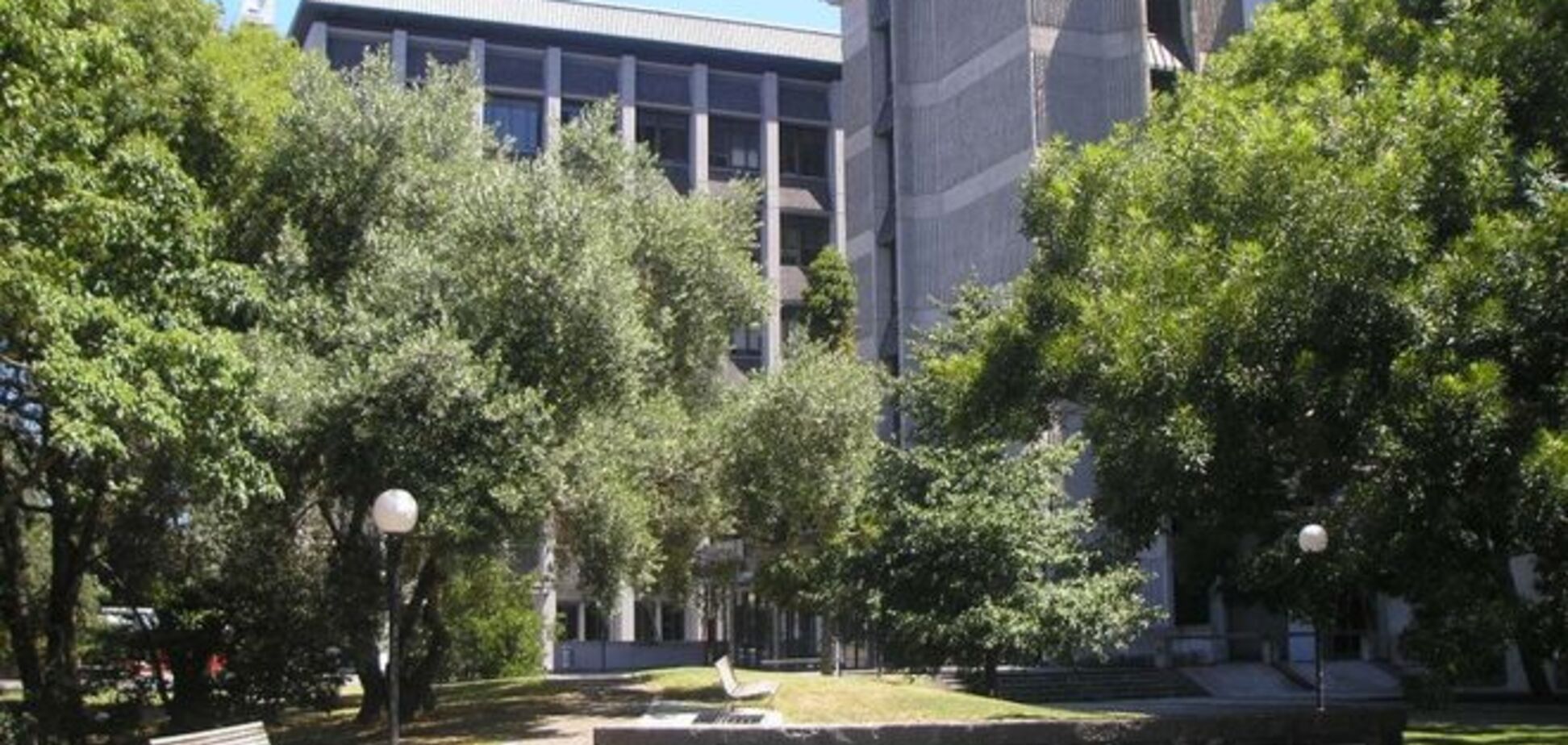 'Институт Окланда': на Донбассе идет битва за украинский чернозем