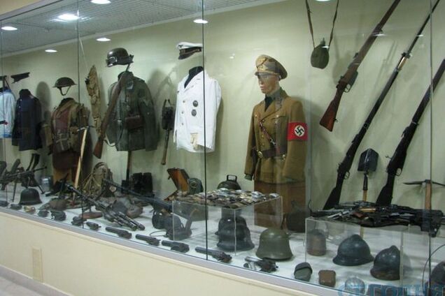 В Донецке террористы разграбили музей Великой Отечественной войны