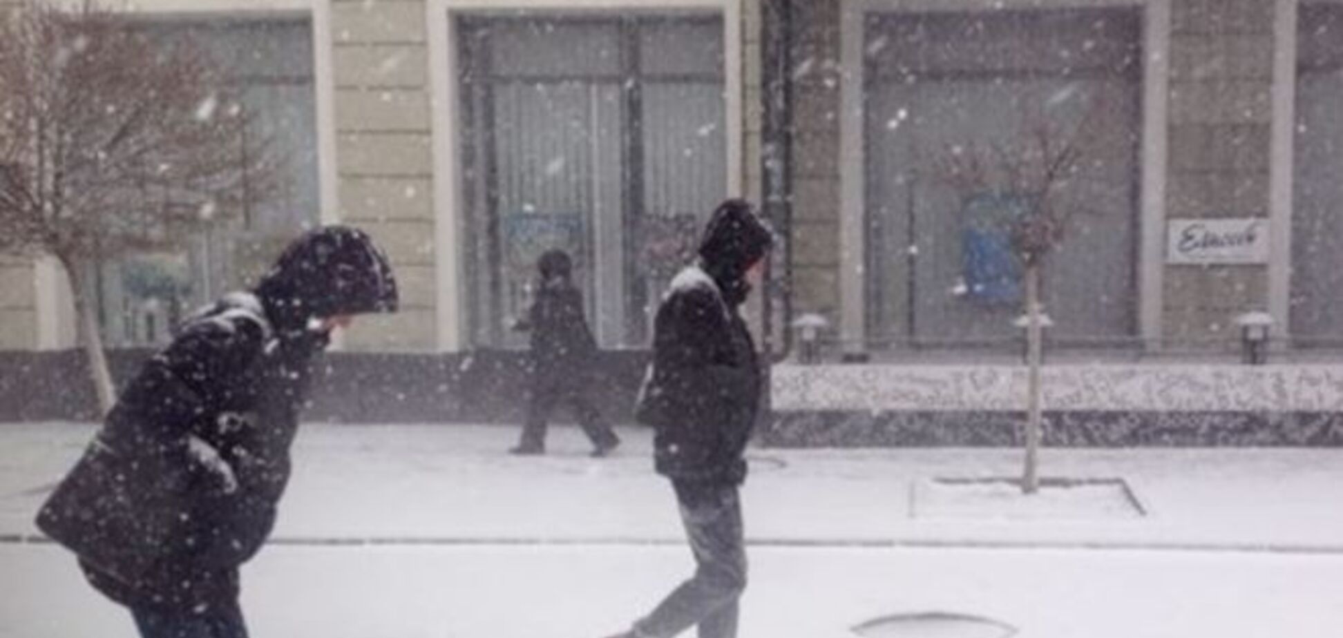 Окупований Сімферополь замело снігом: фотофакт