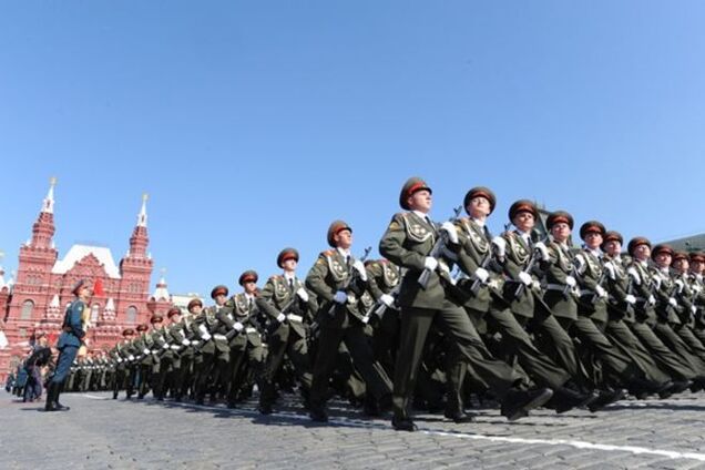 Российские СМИ похвастали, что на путинский парад 9 мая в Москву приедут 30 глав государств