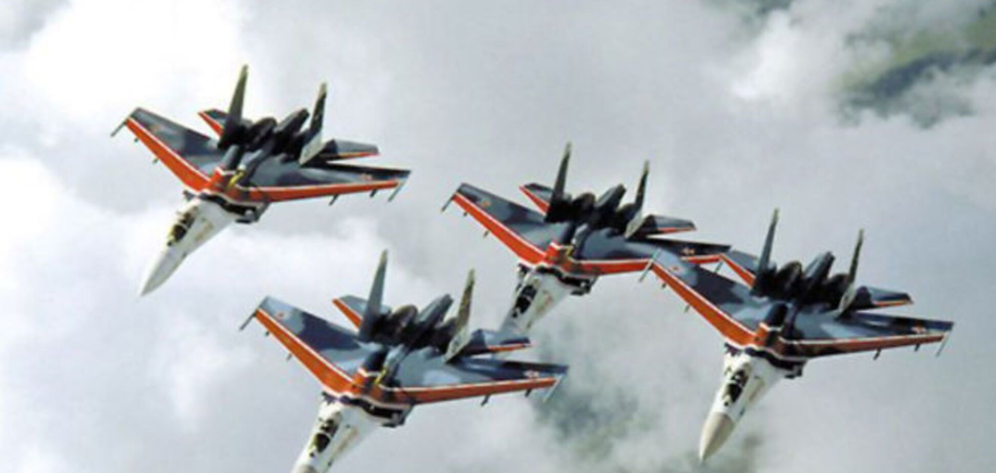 Игра мускулами. Путин начал масштабную передислокацию авиации ВВС