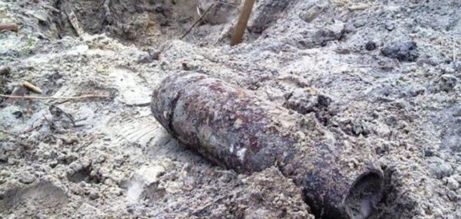 В Киеве возле ресторана обнаружили мину