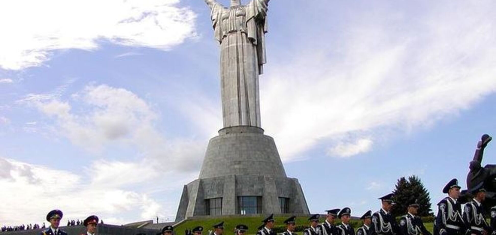 День перемоги потрібно святкувати в Києві, а не в Москві - західні ЗМІ