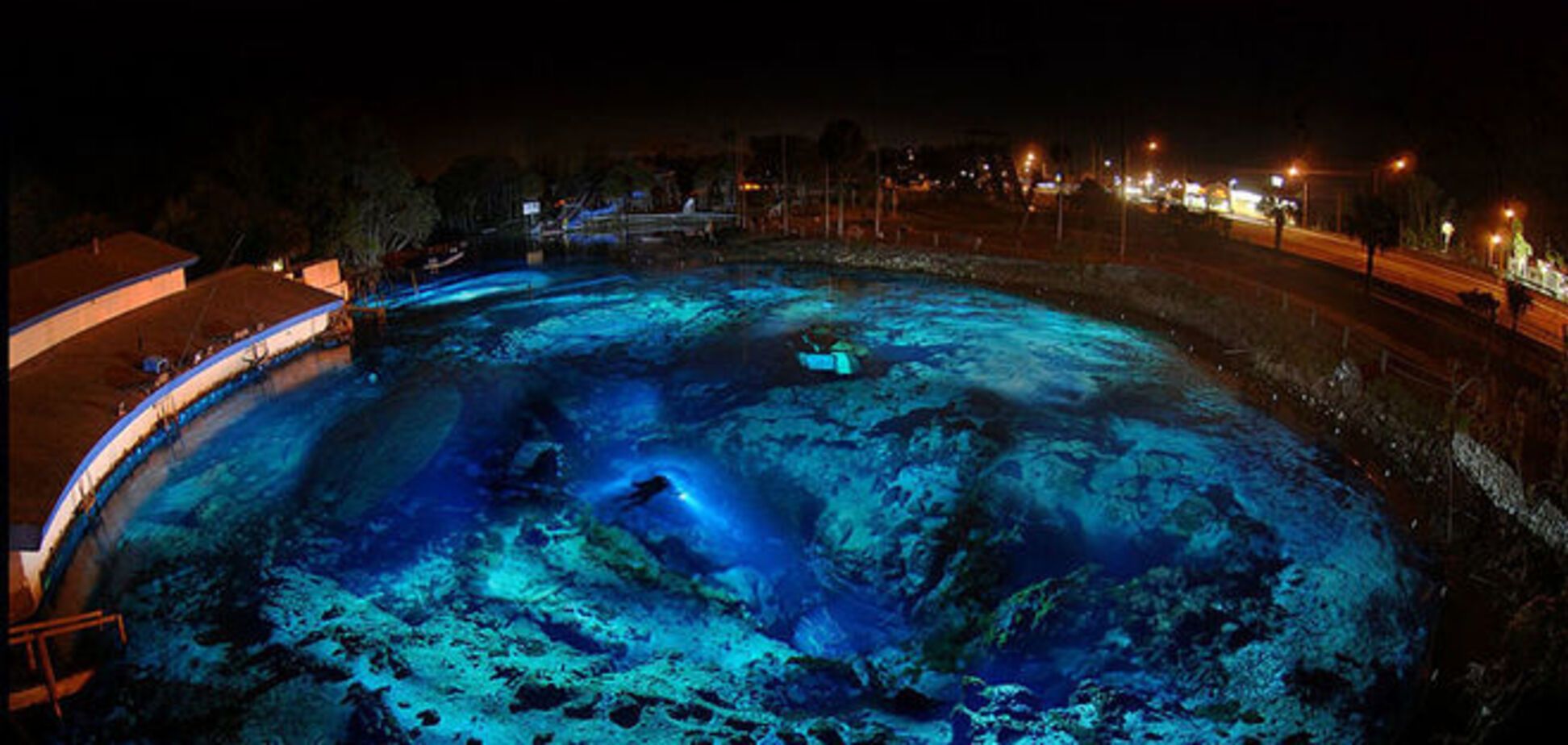 Самые удивительные подводные пещеры