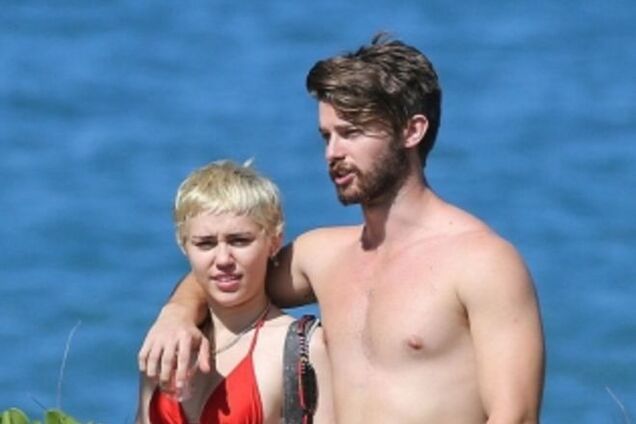 Майли Сайрус бурно отреагировала на измену Патрика Шварценеггера