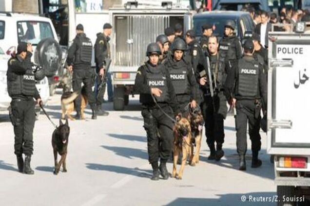 Боевики ИГ взяли на себя ответственность за теракт в Тунисе