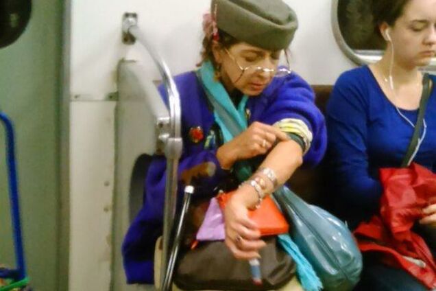 Отчаянные модники петербургского метро: как одеваются в культурной столице России