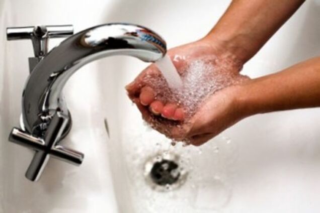 В Киеве запретили отключения горячей воды за долги