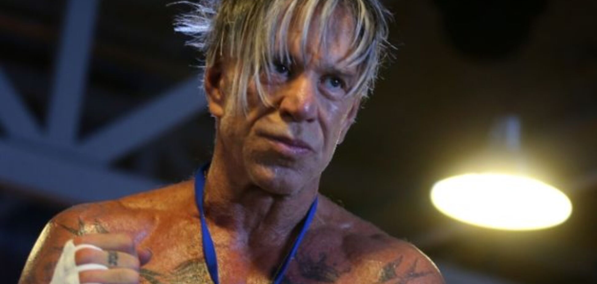 Легендарный Микки Рурк принял неожиданное решение вернуться в ринг