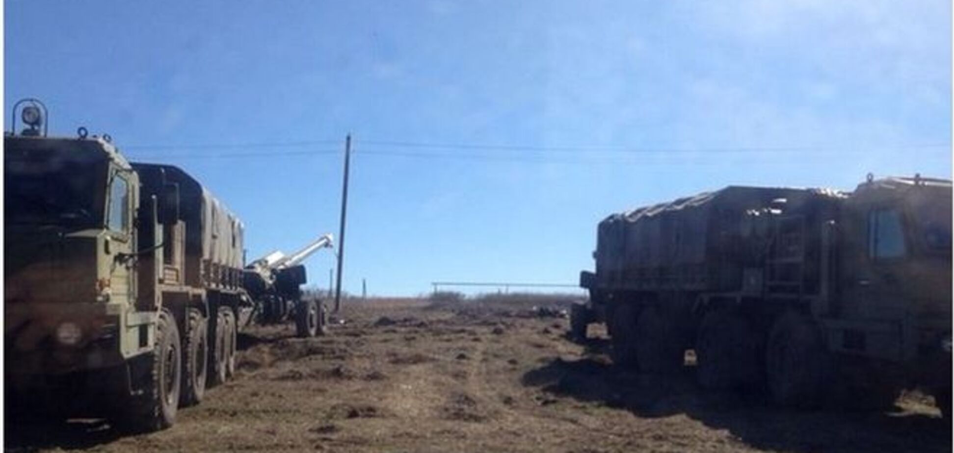 Россия перебрасывает к украинской границе раритетную артиллерию: фотофакт