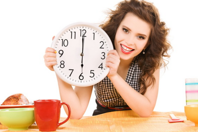Как не есть после шести: психологические уловки, которые помогут похудеть