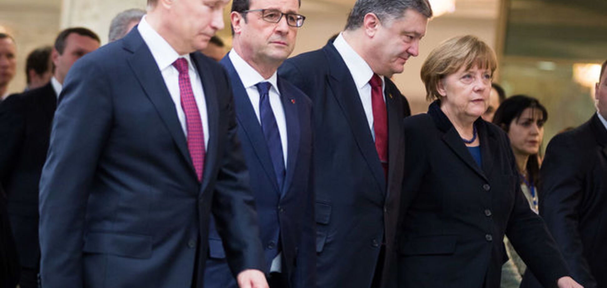 У понеділок Порошенко, Олланд, Меркель і Путін обговорять виконання мінських домовленостей
