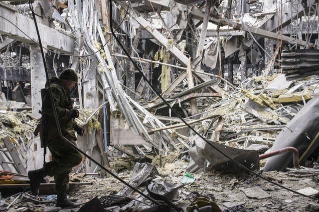 Сейчас 40 дней как погибли наши поБратимы под завалами терминала...