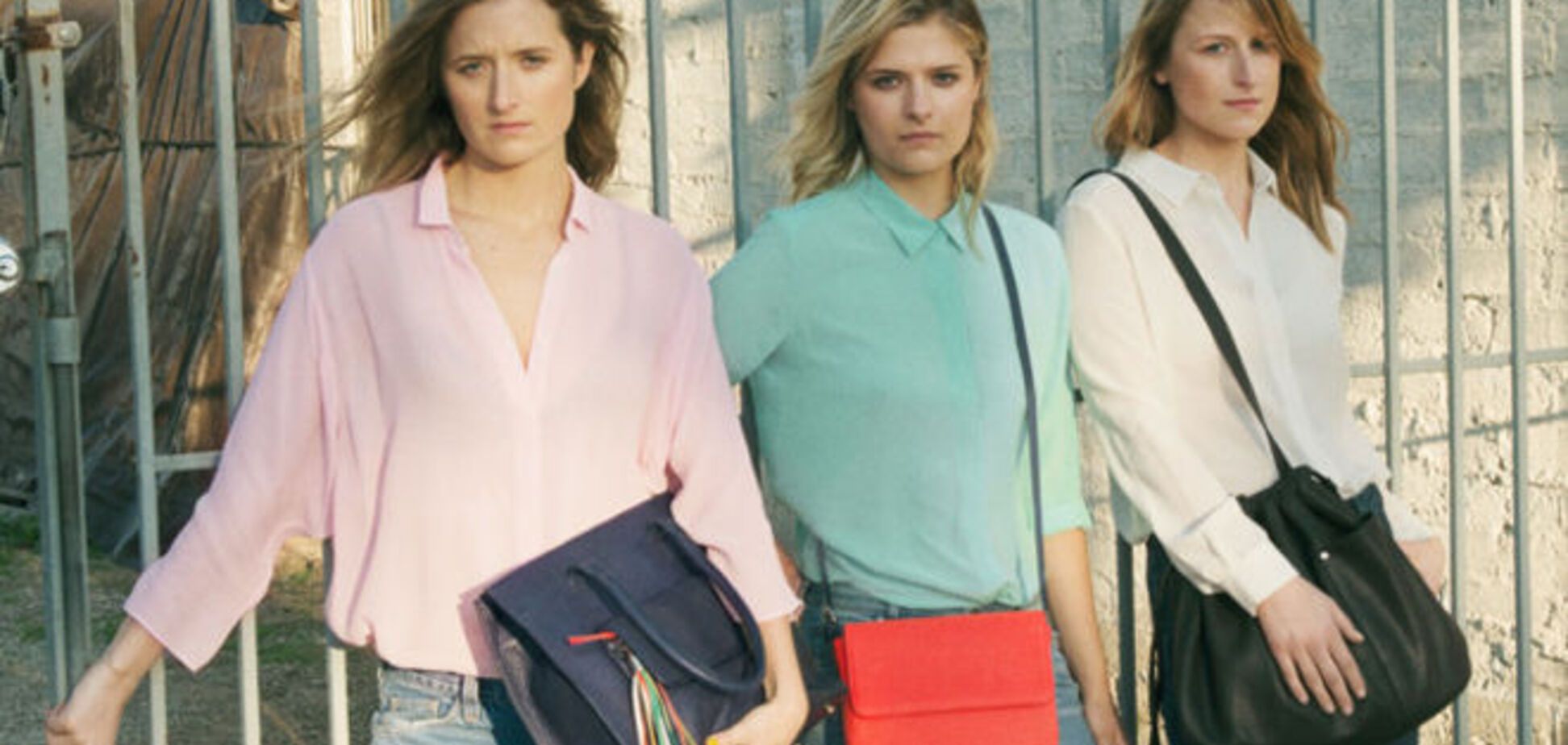 Трое дочерей Мерил Стрип снялись в рекламной кампании модного бренда