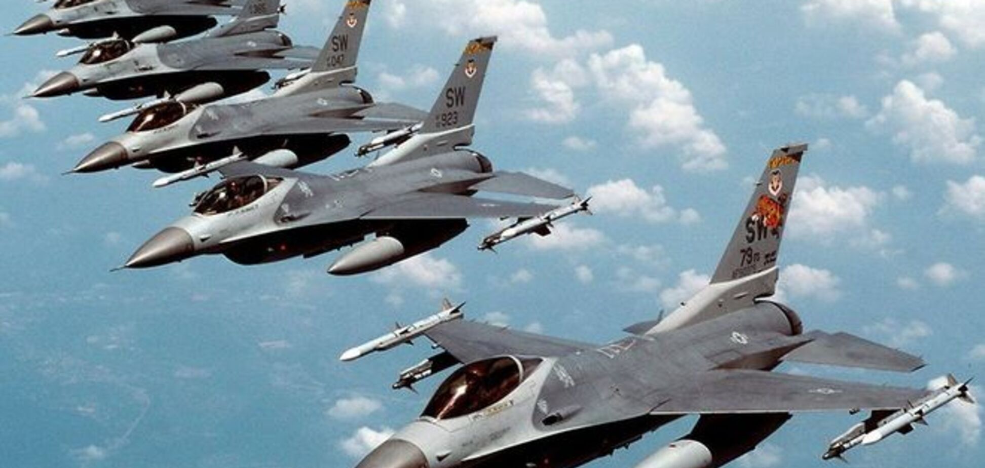 Истребители ВВС США примут участие в учениях вблизи границы России