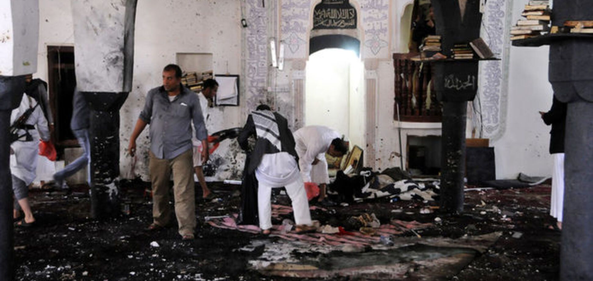Теракты в Йемене: жертвами взрывов в мечетях стали 137 человек