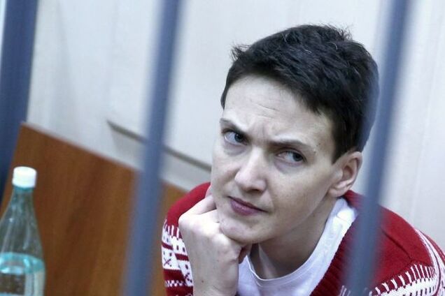 Адвокат опроверг информацию о переводе Савченко в больницу