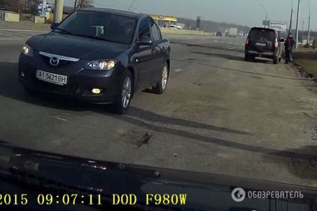 ГАИ спит! На трассе Киев - Одесса автомобили гоняют по встречке: видео 'героев'