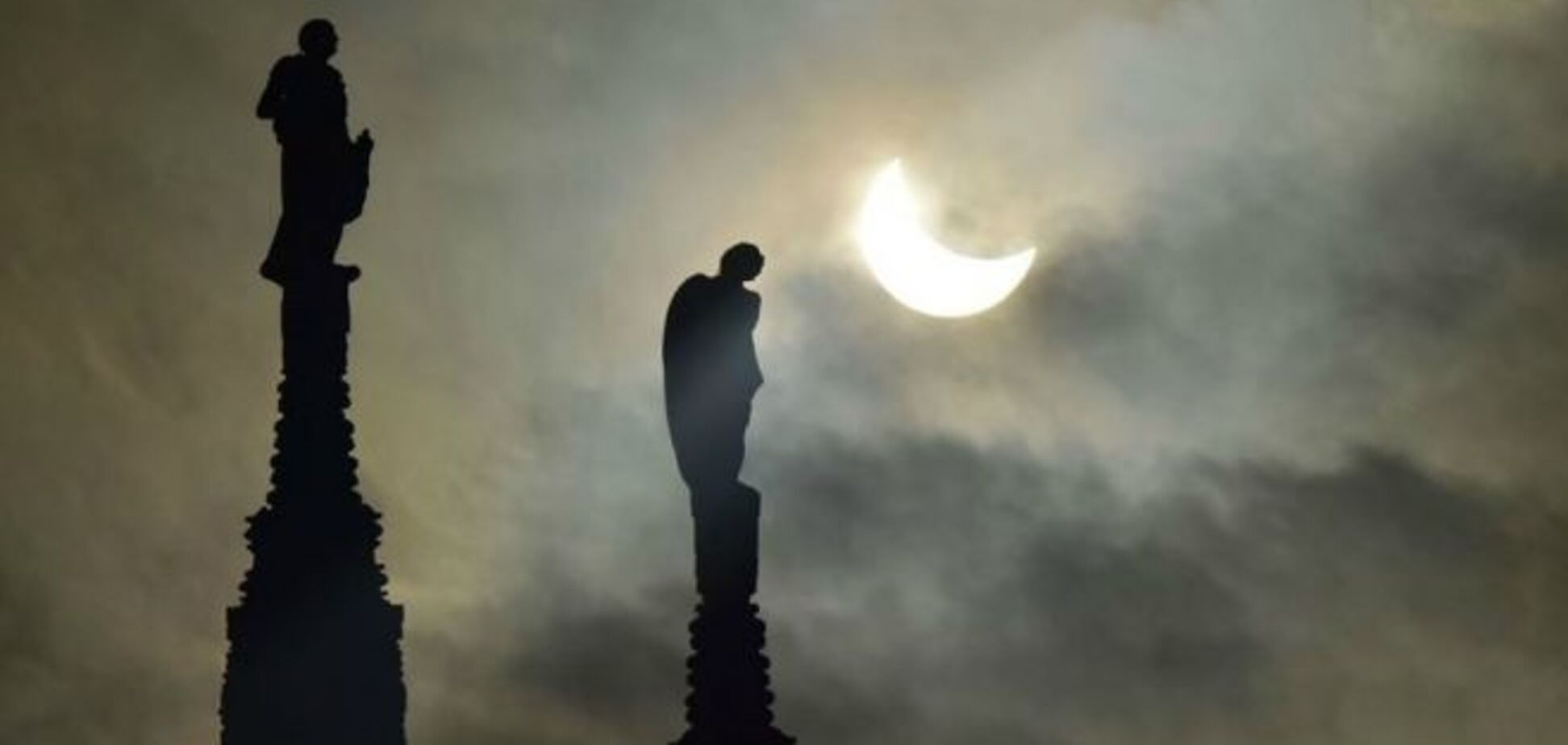 Затмение Солнца в разных уголках мира