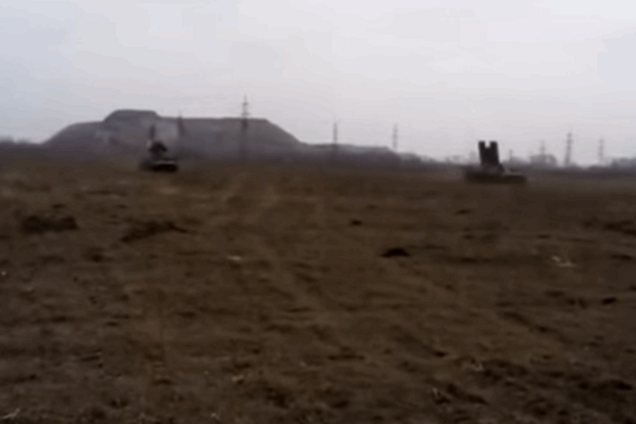 Под Донецком маневрируют российские комплексы 'Стрела 10': видеофакт