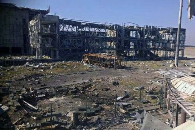 Зачем обстреляли донецкий аэропорт