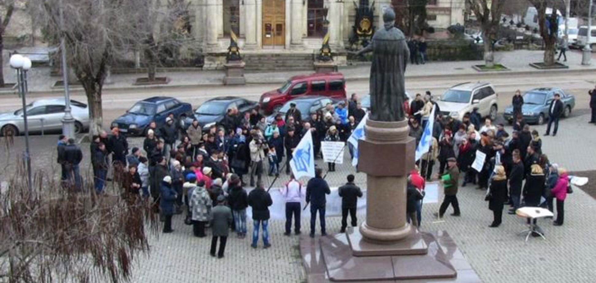 Жители Севастополя потребовали от Путина сменить власть