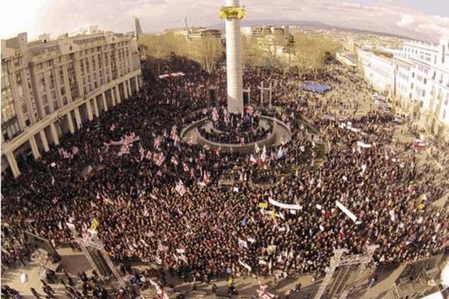 'Майдан' в Тбилиси: 50 тысяч грузин требуют отставки правительства – фото и видео масштабных акций