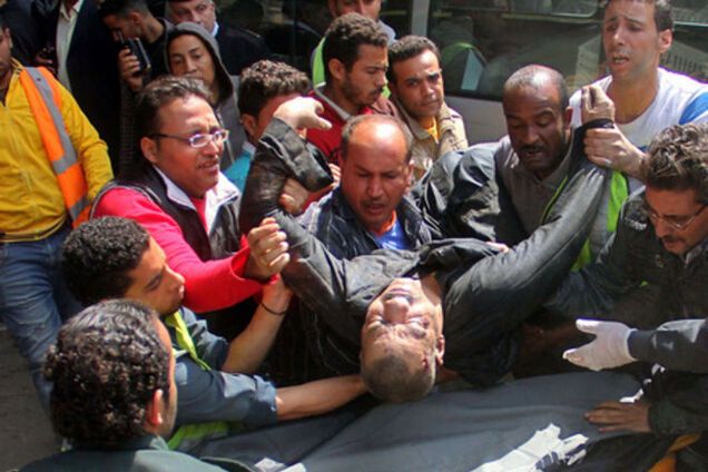 В Египте автобус упал в канал, погибли не менее 12 человек