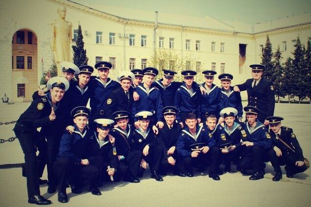 Окупанти не випускають з Криму залишилися в Севастополі курсантів-нахімовцев