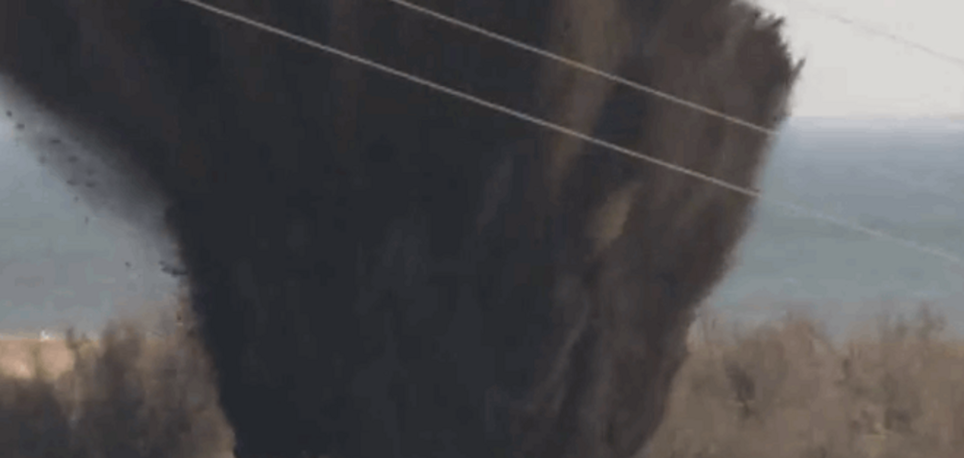 Возле Днепропетровска уничтожили 500-килограммовую авиабомбу: видеофакт