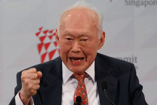 Какая связь между автором сингапурского чуда и Украиной