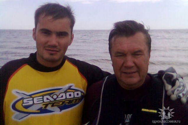 Янукович присутствовал на похоронах сына в Севастополе - СМИ