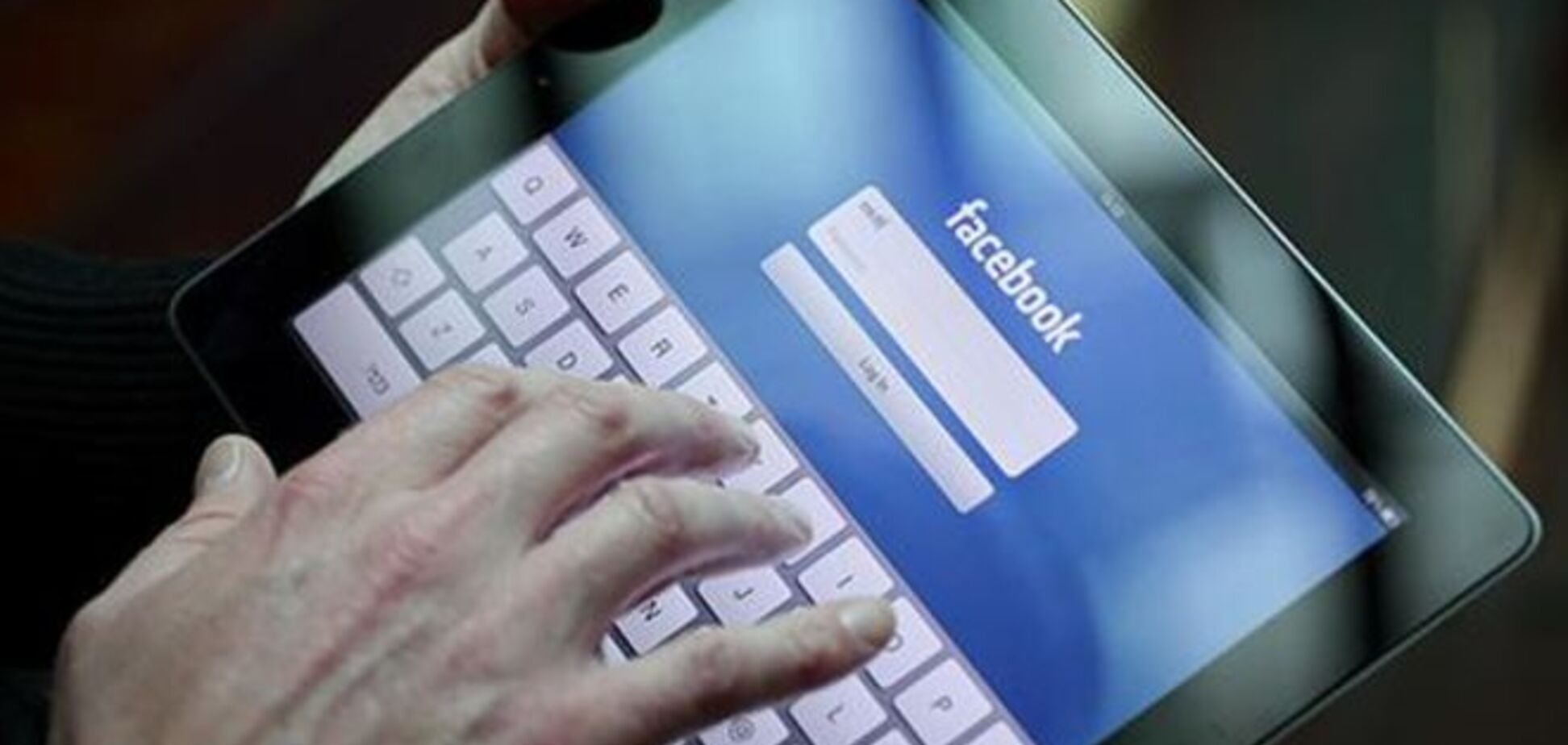 Facebook предложил СМИ размещать публикации в соцсети