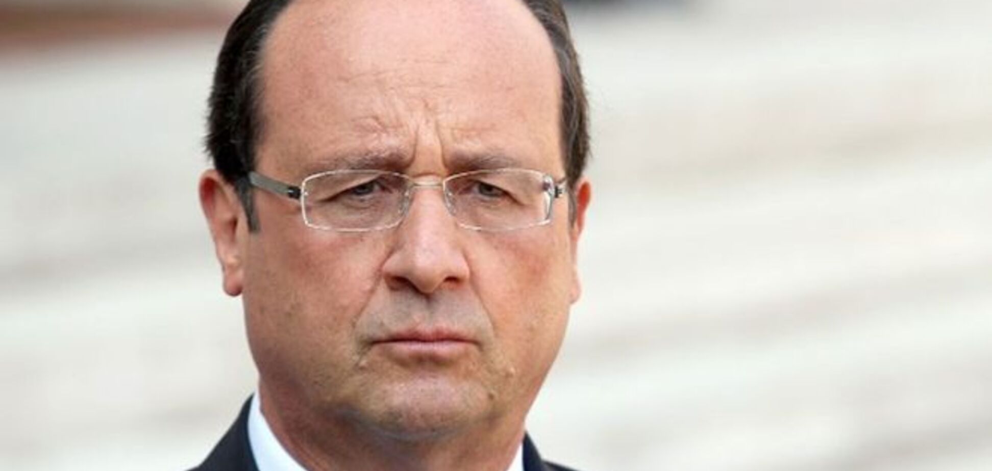 Олланд: выживших при крушении самолета Airbus нет